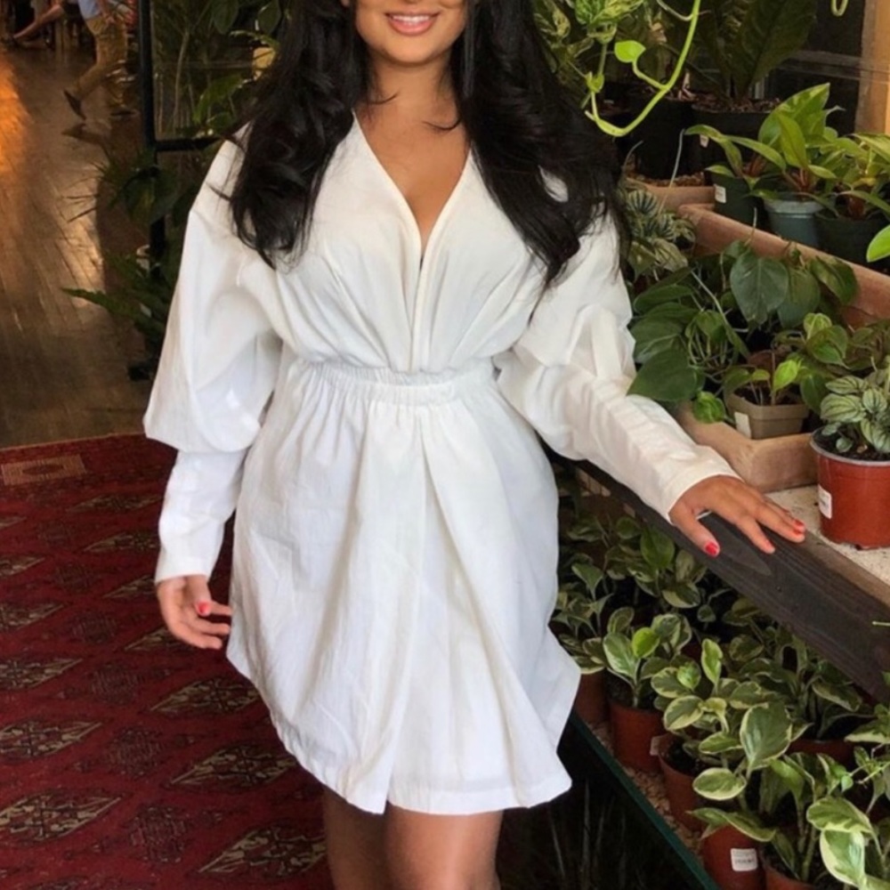 Pretty Little Thing White Ruched Shirt Dress Sz 2 - Picture 6 of 6